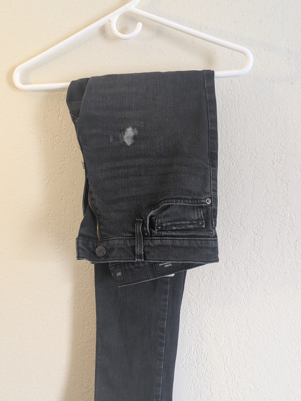 Hollister Men's Skinny Jeans in Washed Black